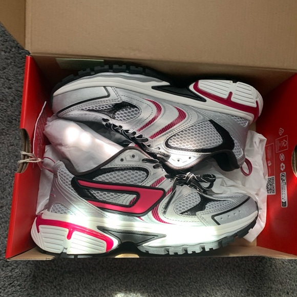 Diesel womens serendipity sneakers Like new - Picture 10 of 11